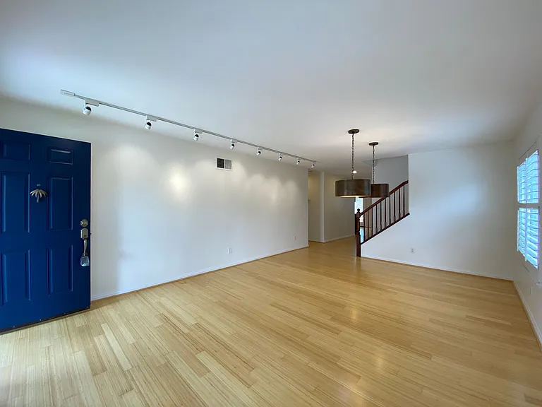 393 Spring Canyon Way — Photo 5
