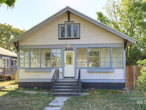 2nd image of 420 16th Ave S