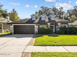 536 SUMMER BREEZE Drive N, Jacksonville, FL 32218