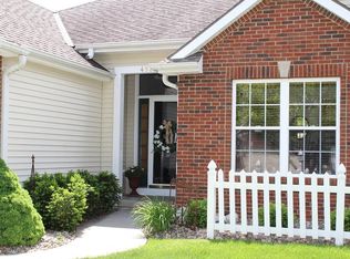 4928 Ashbey Dr, Saint Joseph, MO 64506