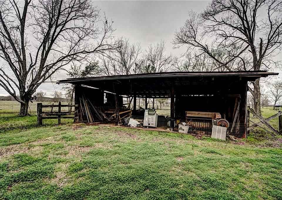 2nd image of 2018 King Hill Rd