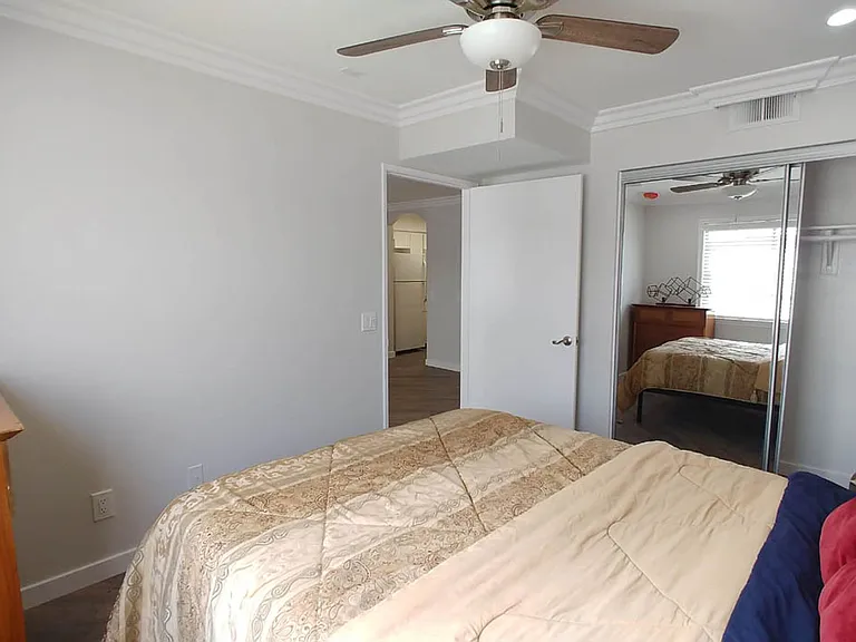 Villa De Adel Apts — Photo 194