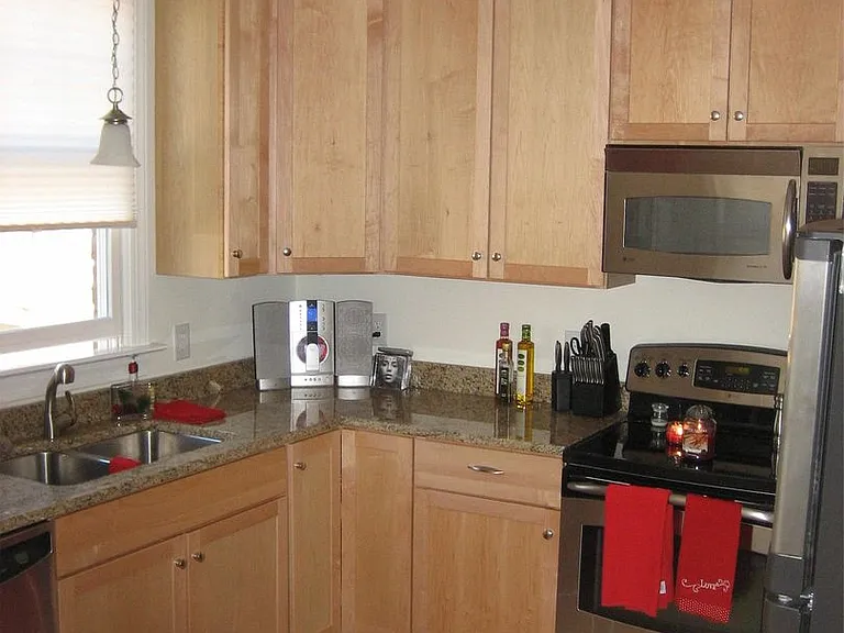 118 Finsbury St — Photo 2