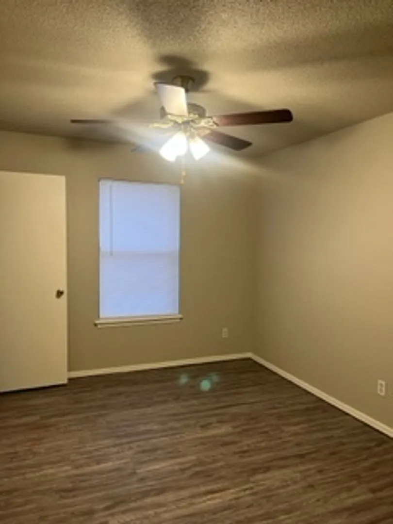 Cute 3 bed, 1.5 bath house — Photo 4
