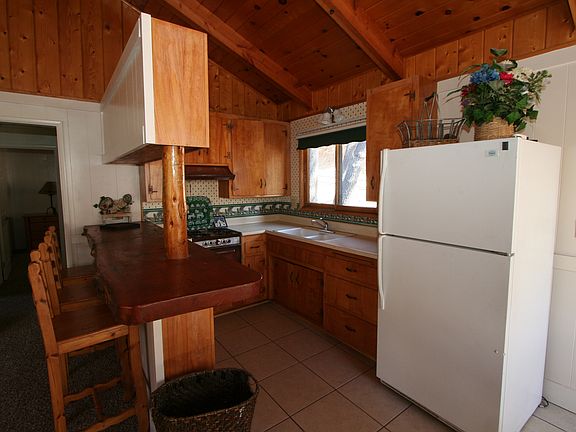 2nd image of 991 Jasper Dr