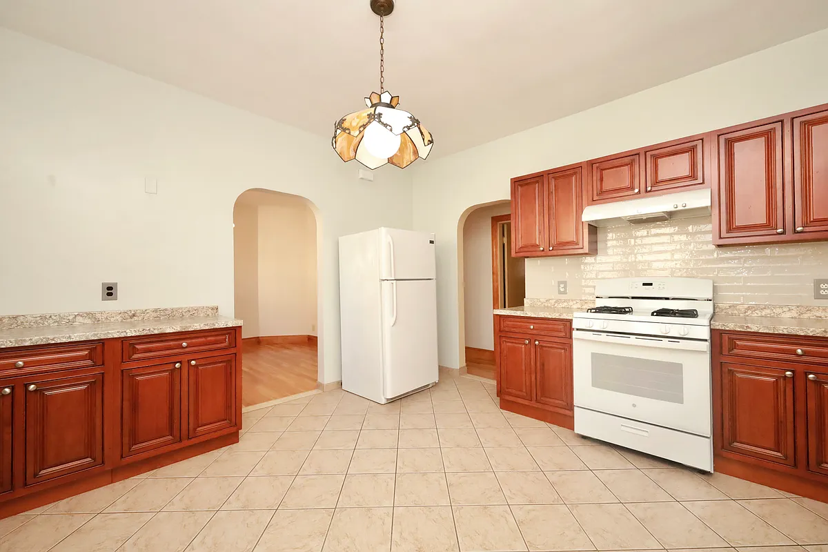 Building Photo - 118 Garfield Ave #2
