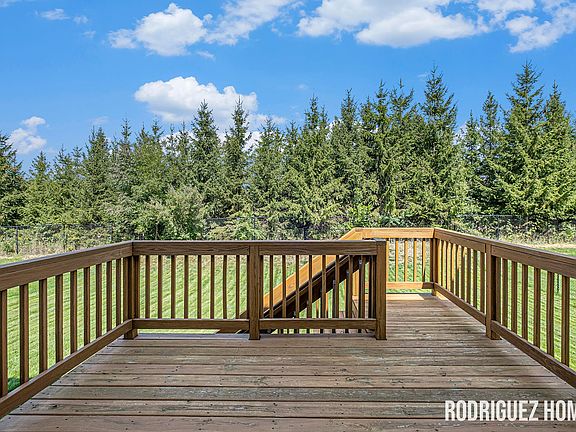3rd image of 7857 High Knoll Dr SE