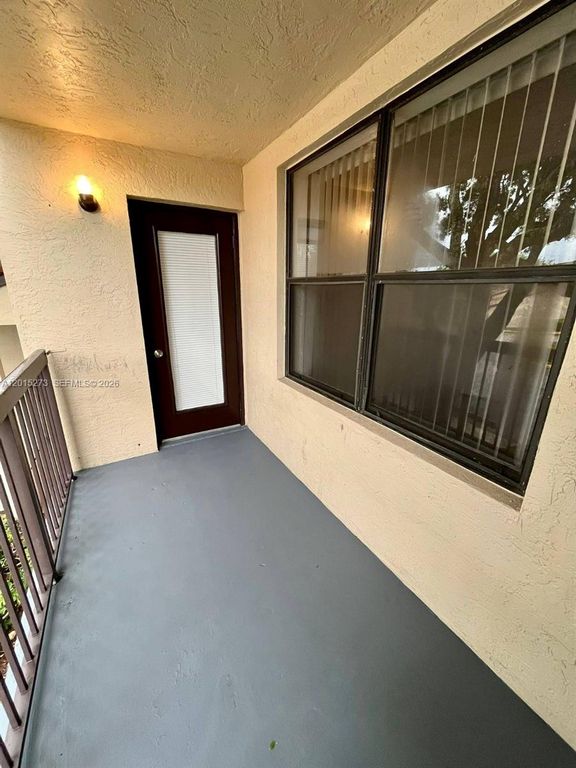 4561 W McNab Rd APT 17, photo 9