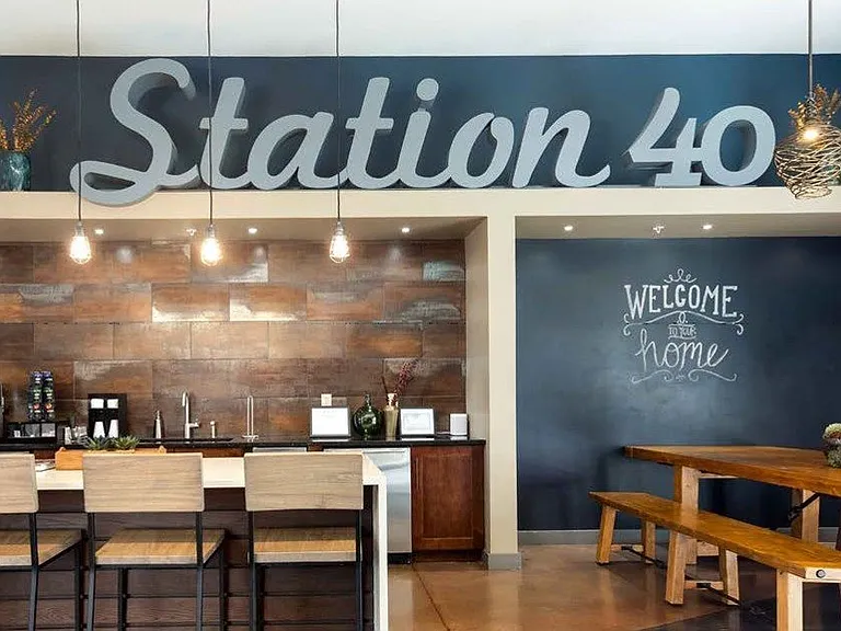 Station 40 — Photo 13