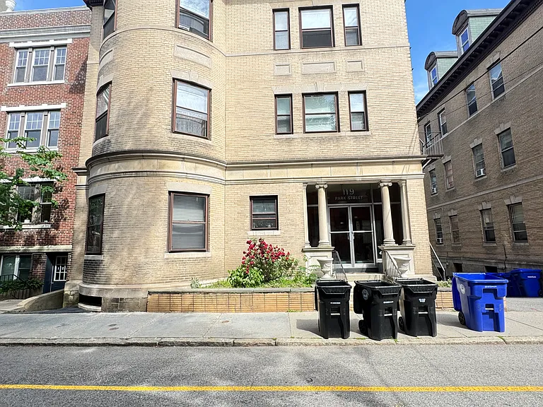 119 Park St #9 — Photo 13