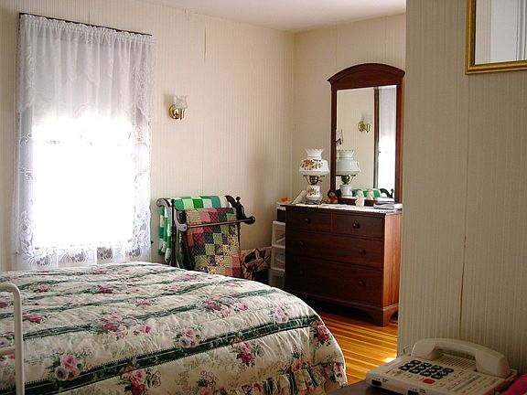 back bedroom 2nd floor