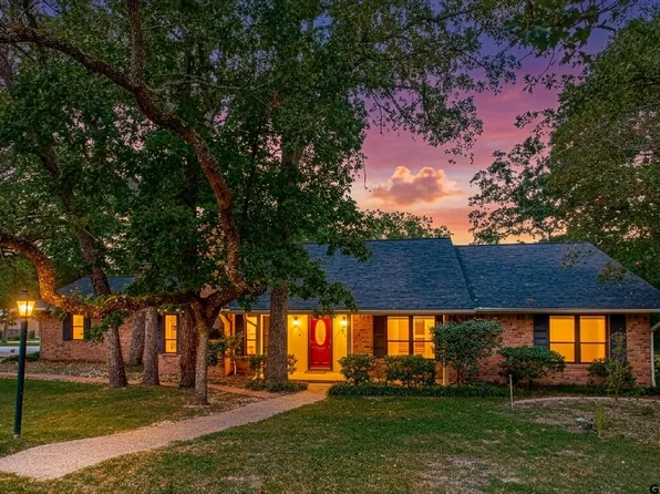 520 Dogwood Ln, Hideaway, TX 75771