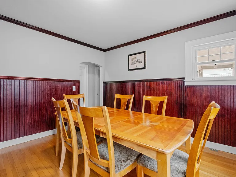 989 Union St — Photo 21