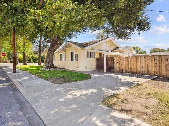 4th image of 2408 2nd St #2130-G