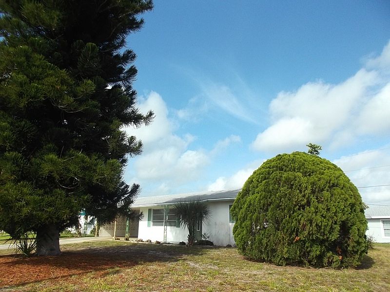 35 Andros St, Lehigh Acres, FL 33936 Zillow