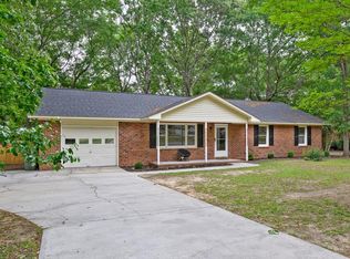 1045 Manchester Cir, Sumter, SC 29154