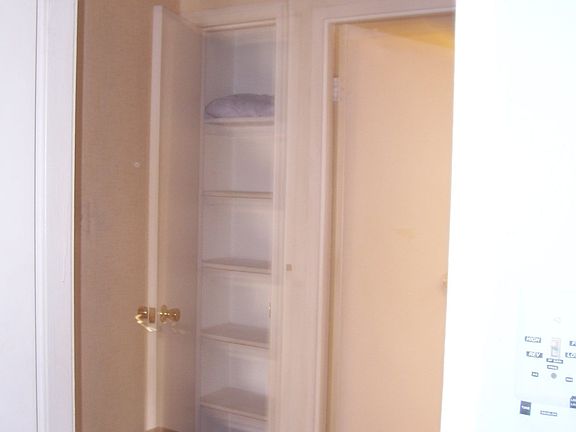 Upper Hall/Linen Closet