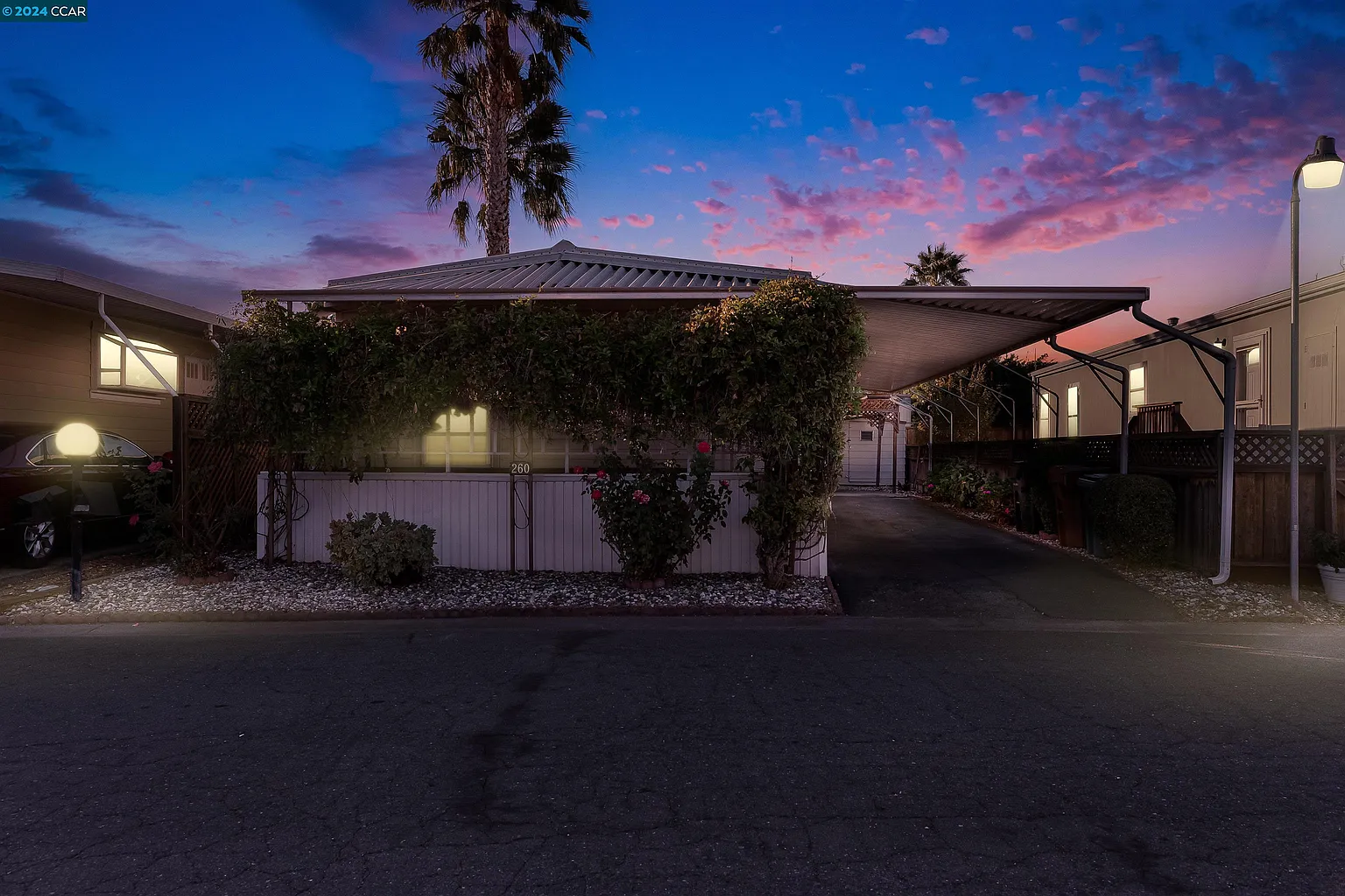 260 Kuwait Way photo 1
