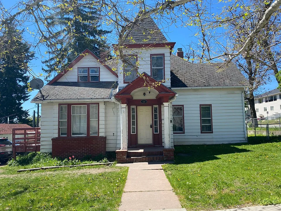 320/322 College Ave