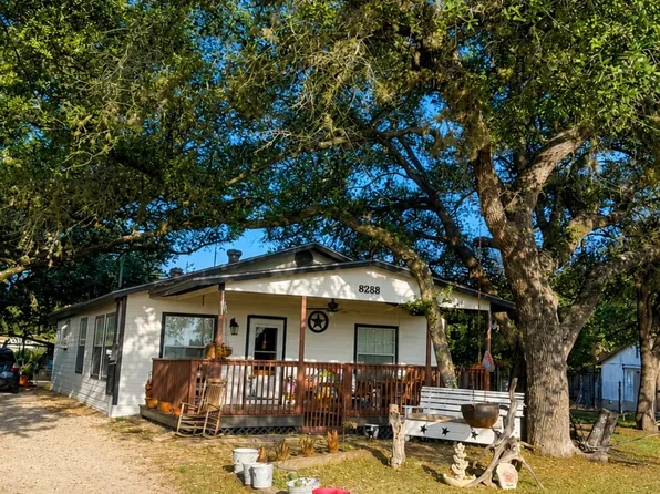 8288 w fm 476, Poteet, TX 78065