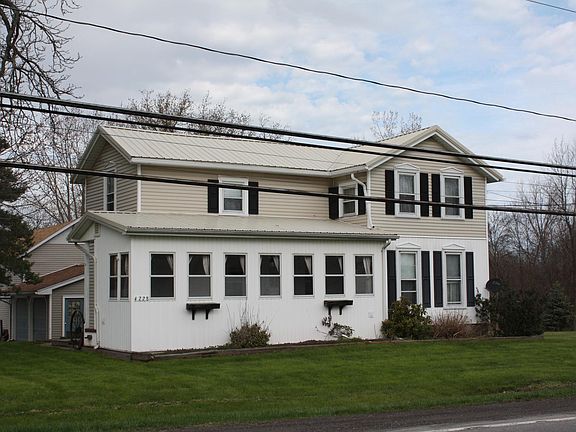 2nd image of 4228 Hartland Rd