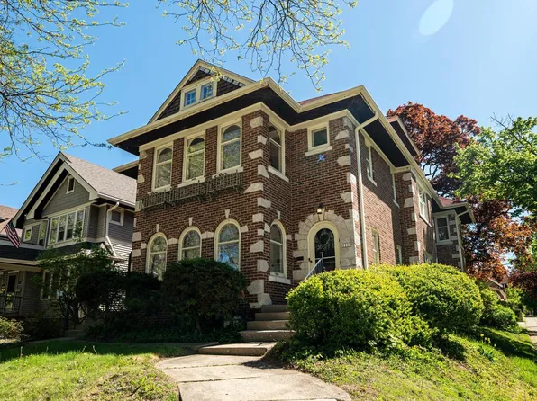 2200 N 64th STREET #2204, Wauwatosa, WI 53213