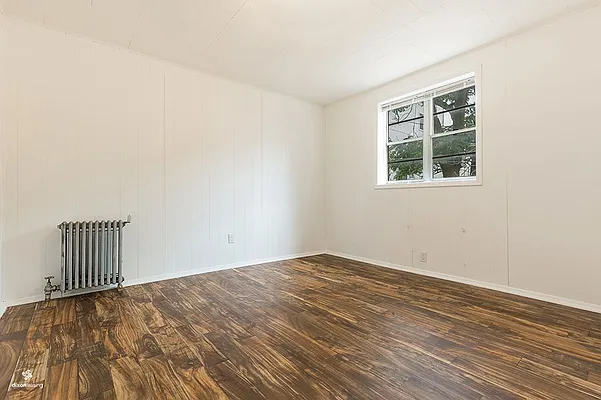 Rented by Dixon Advisory USA Inc. | media 22
