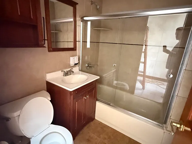 4509 Cottage Pl #2R — Photo 5