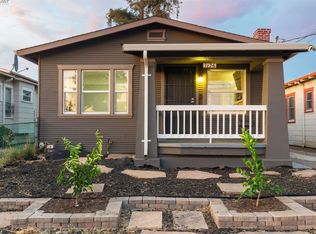 7126 Holly St, Oakland, CA 94621