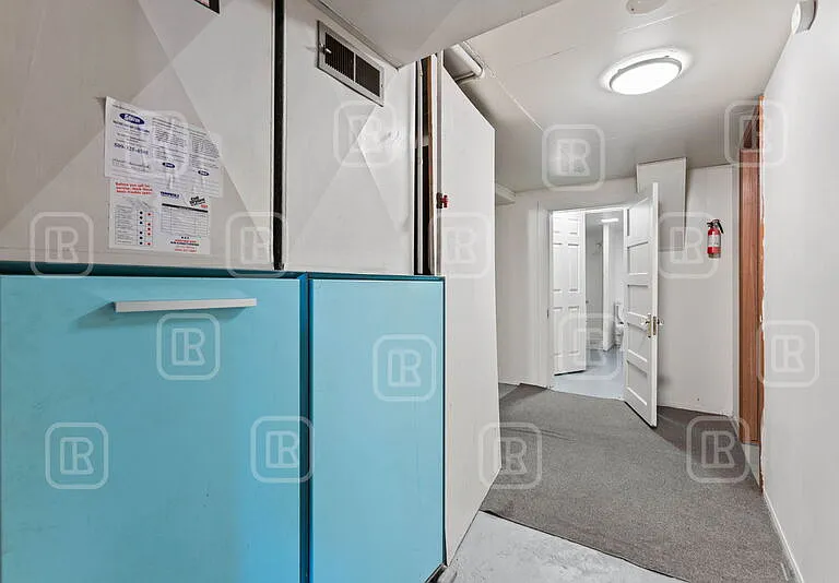 808 E Mission Ave — Photo 27