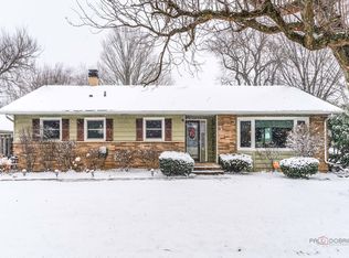 525 Ash St, Libertyville, IL 60048