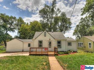 43 Martinview Rd, Bellevue, NE 68005