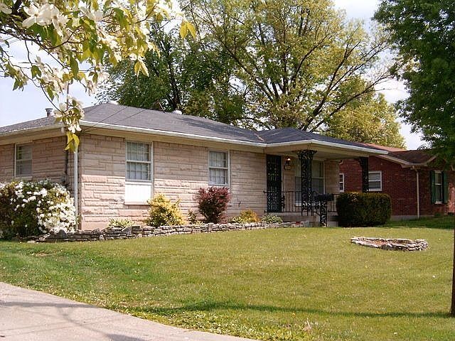 2nd image of 4009 Dover Ct