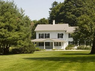 566 Main Rd, Monterey, MA 01245