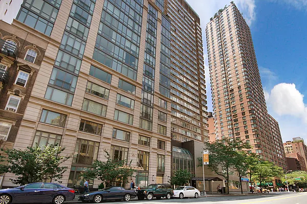 Rented by Corcoran | media 13