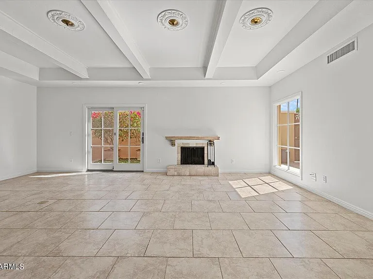4327 N 69th Way — Photo 7