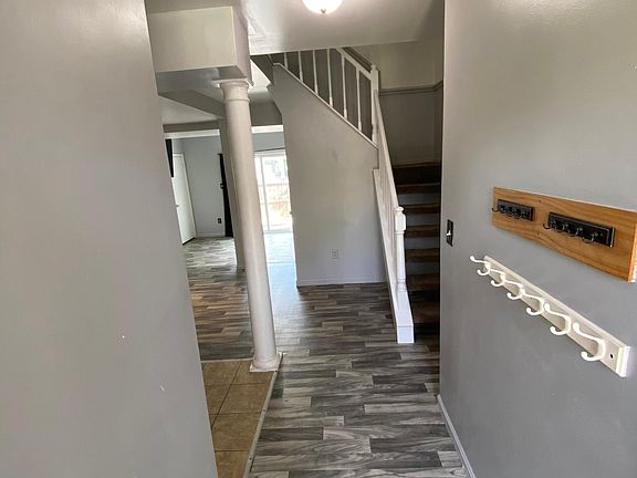 4th image of 3019 South Grv