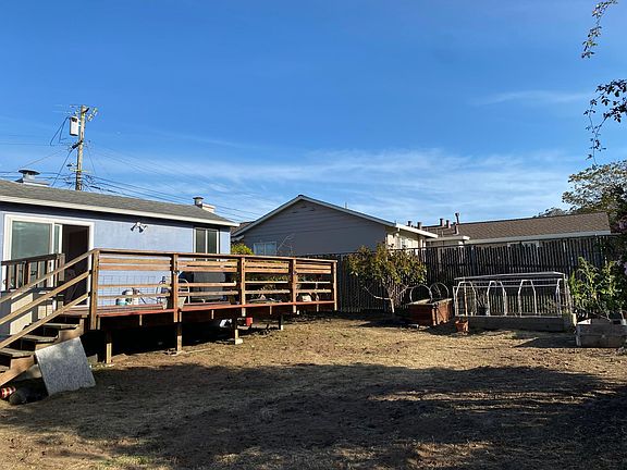2nd image of 1827 Louvaine Dr