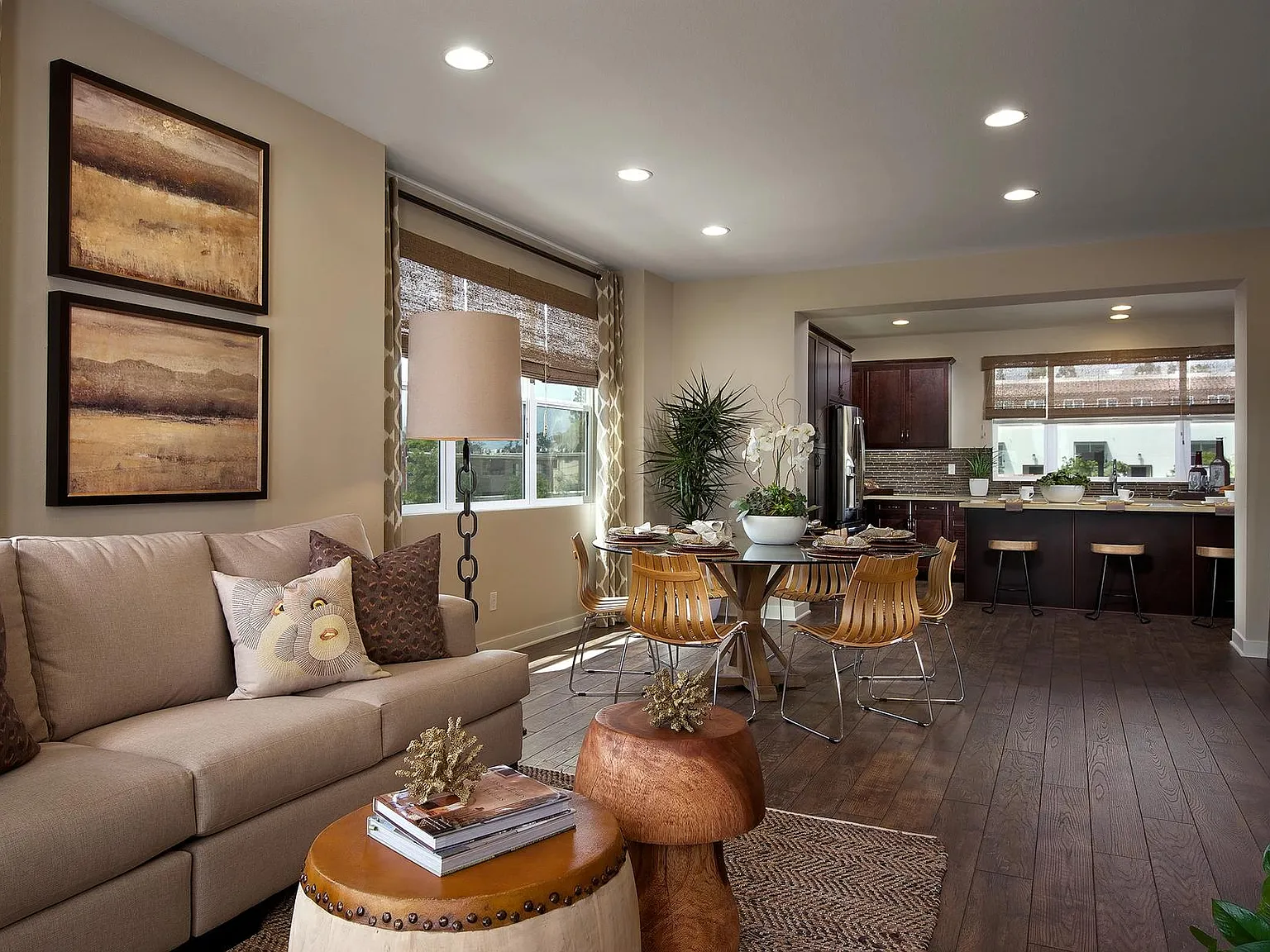 4 bed, 3.5 bath, 2120 sqft, $7,950 — Photo 3