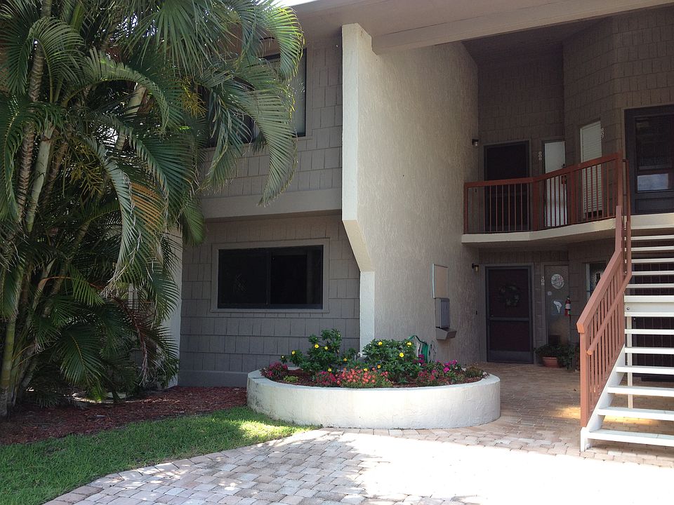 1st image of 1600 NE Dixie Hwy APT 4-108