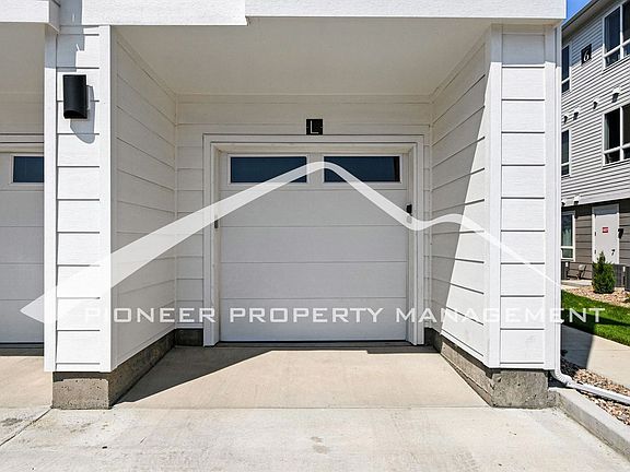3rd image of 6153 N Ceylon St Building 207-5