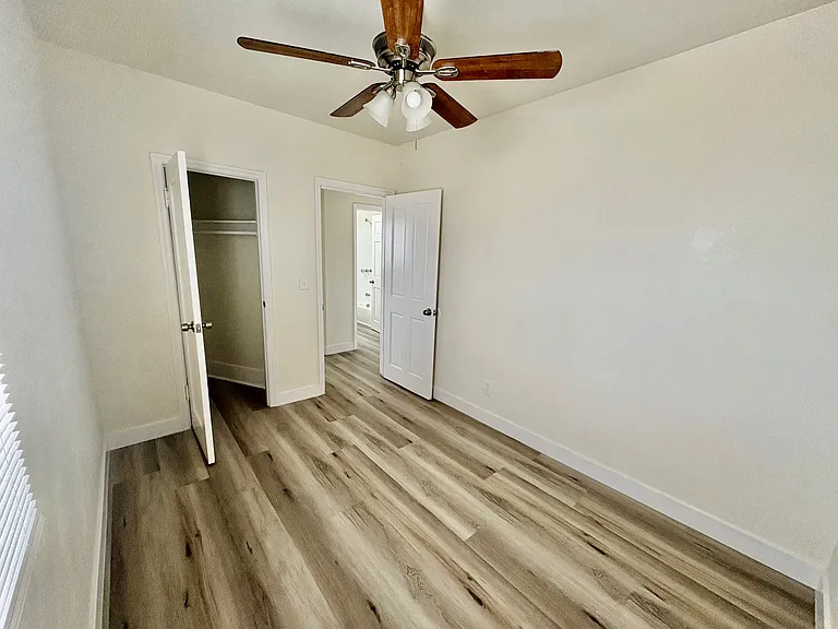 549 E 17th St #551 — Photo 12