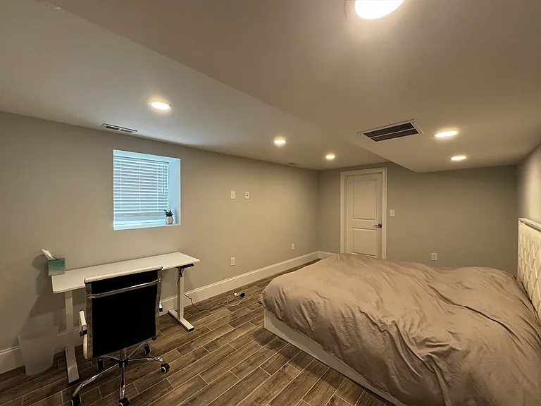 33 Hamilton St #1 — Photo 13