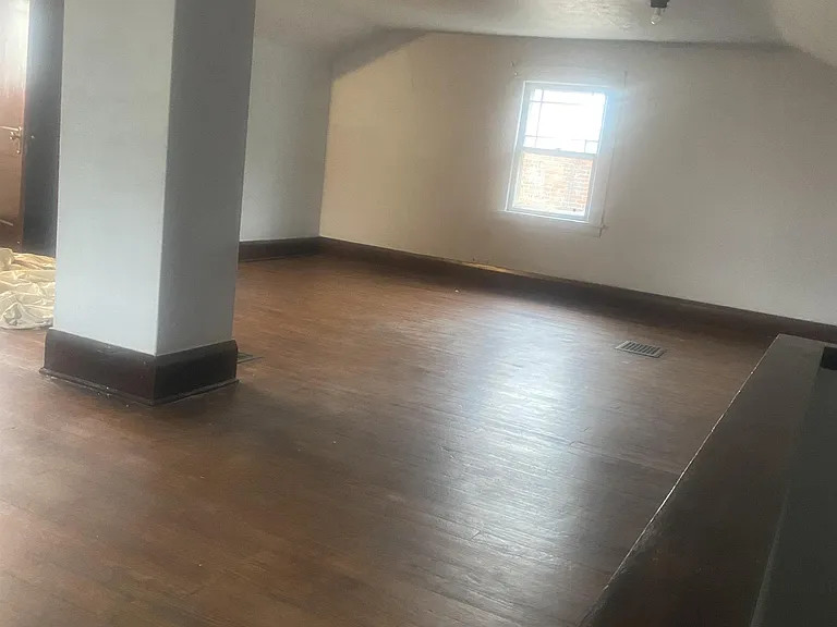 36 W Avondale Ave — Photo 10