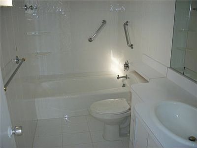 5th image of 10185 Collins Ave #1/1