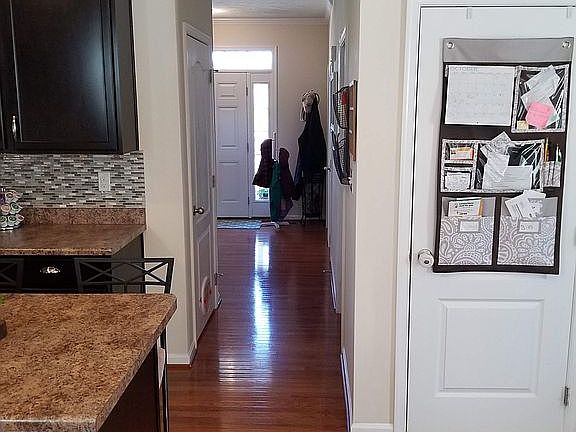 5th image of 133 Brookdale Dr
