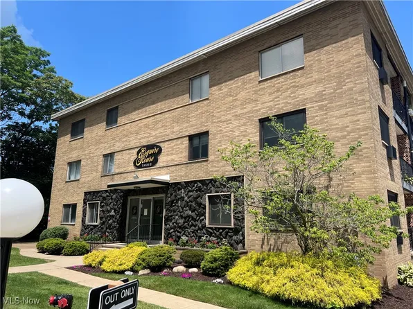 20312 Lorain Rd APT 111, Fairview Park, OH 44126