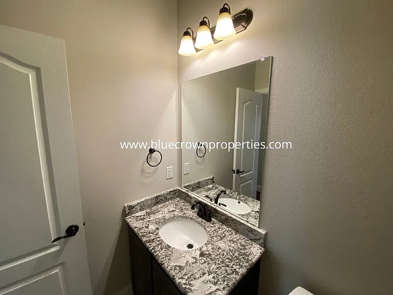 5211 Pentridge Dr — Photo 17
