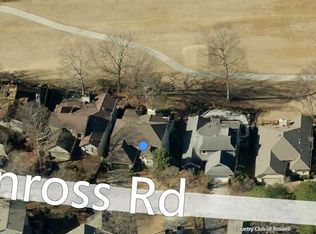 10130 Kinross Rd, Roswell, GA 30076