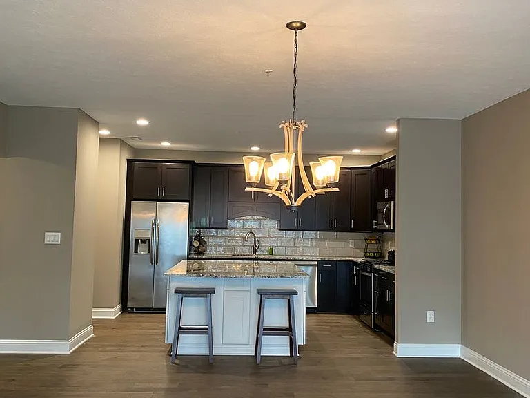 Pinnacle on Meridian — Photo 22